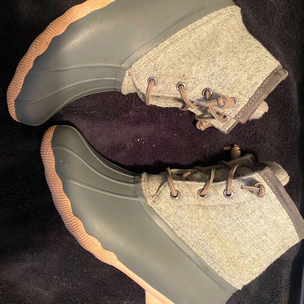 Sperry duck boots
